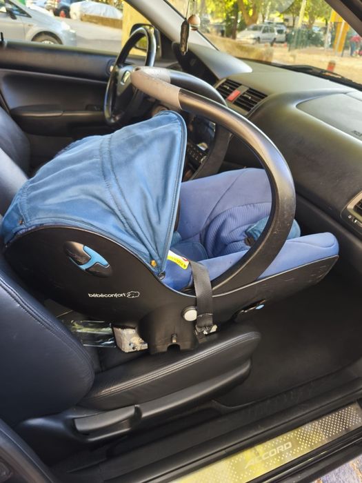 Vendo carrinho de bebe (ovo e passeio)