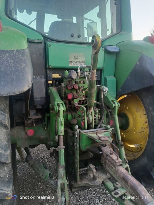 Sprzedam John Deere 6220