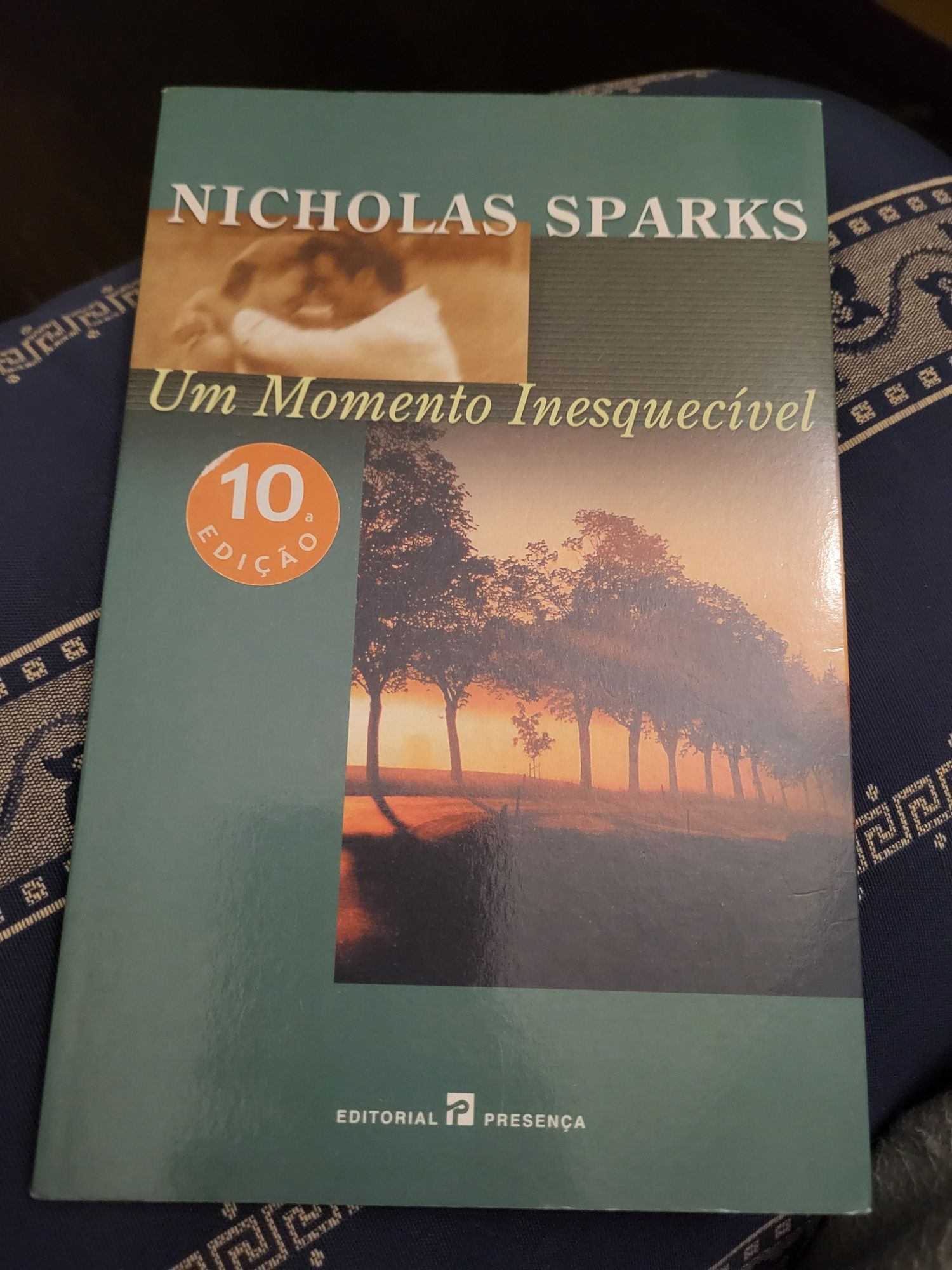 Livro "Um momento inesquecível"