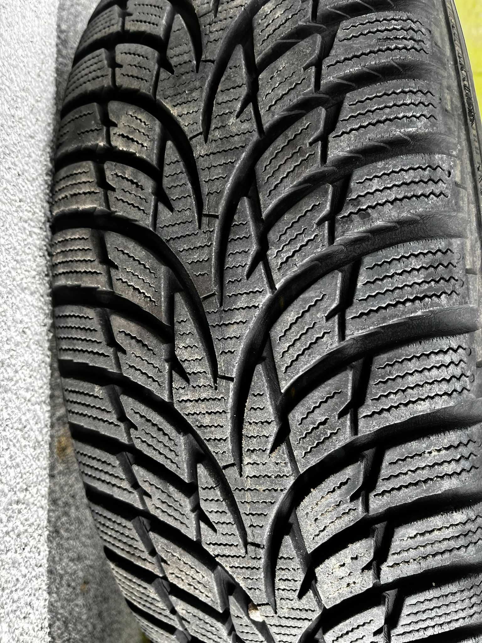 Opony zimowe Nokian 185/60/15