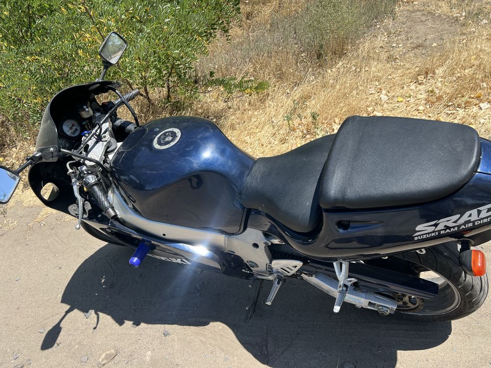 Suzuki R GSX 600кубов (достойный апарат за свою цену)