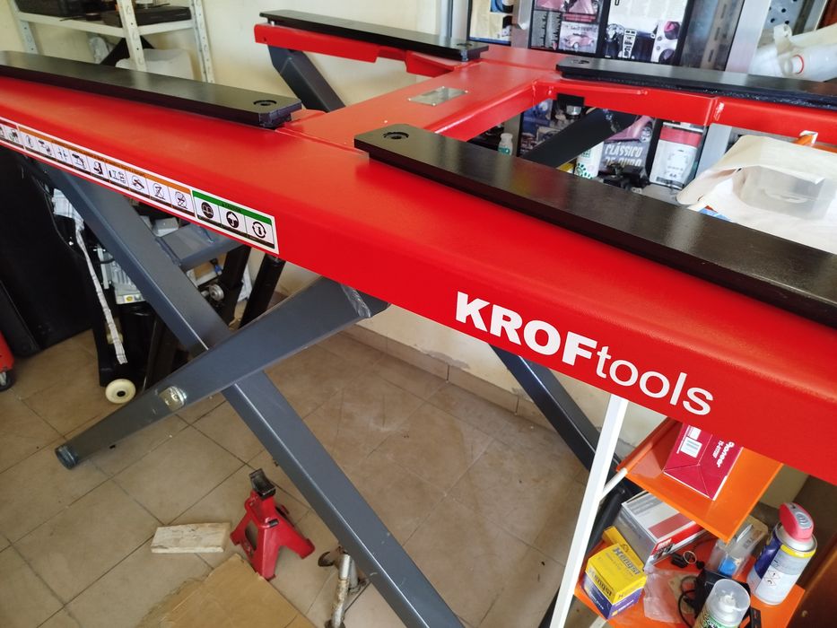 Elevador auto kroftools 3 Toneladas