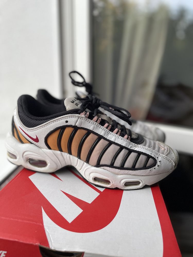 Air Max Tailwind IV