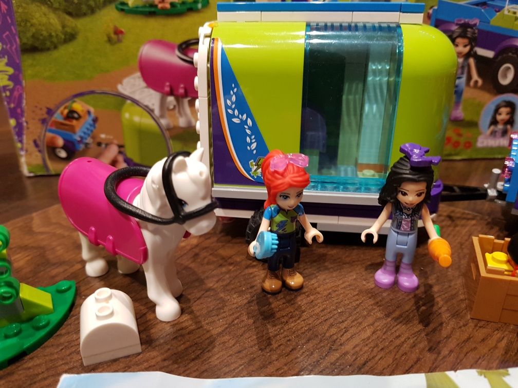 Lego Friends 41371 Przyczepa dla konia Mii