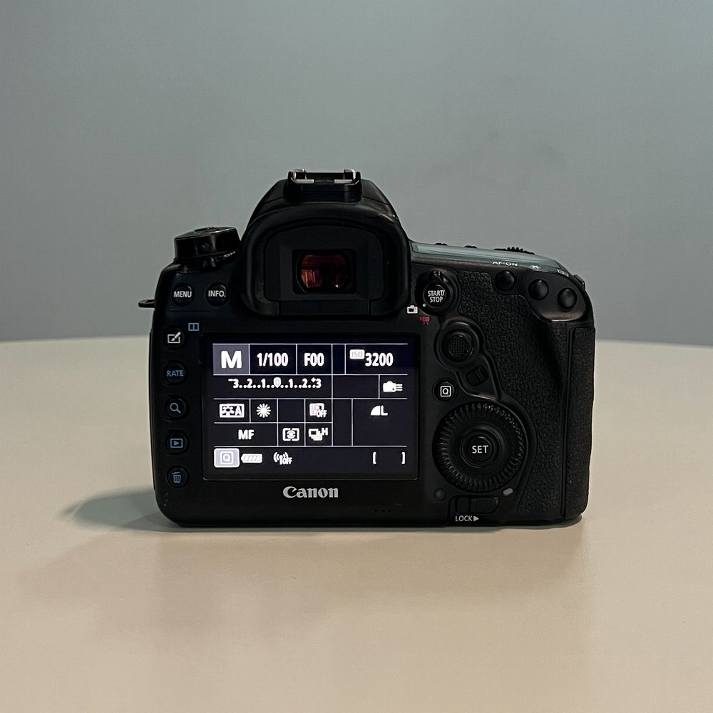 Canon 5D Mk IV - Usada