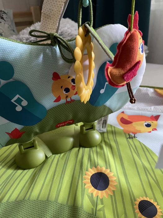 Розвиваючий килимок Tiny Love Весела ферма