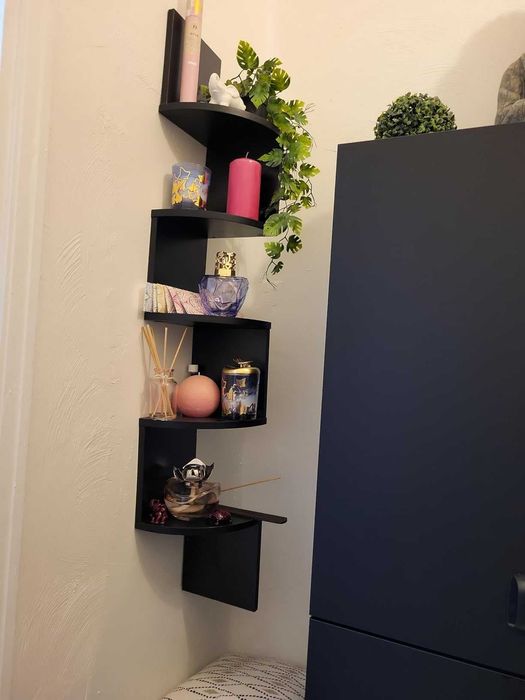 Loftowa narożna dekoracja ścienna czarna kwietnik z 5 poziomami