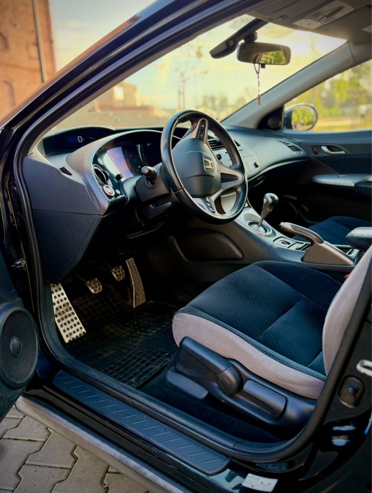 Honda Civic 2007r. 1.4 benzyna UFO
