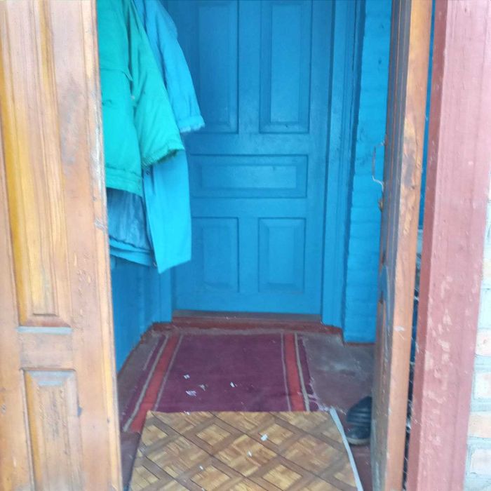 Продам дом с участком г. Ромны