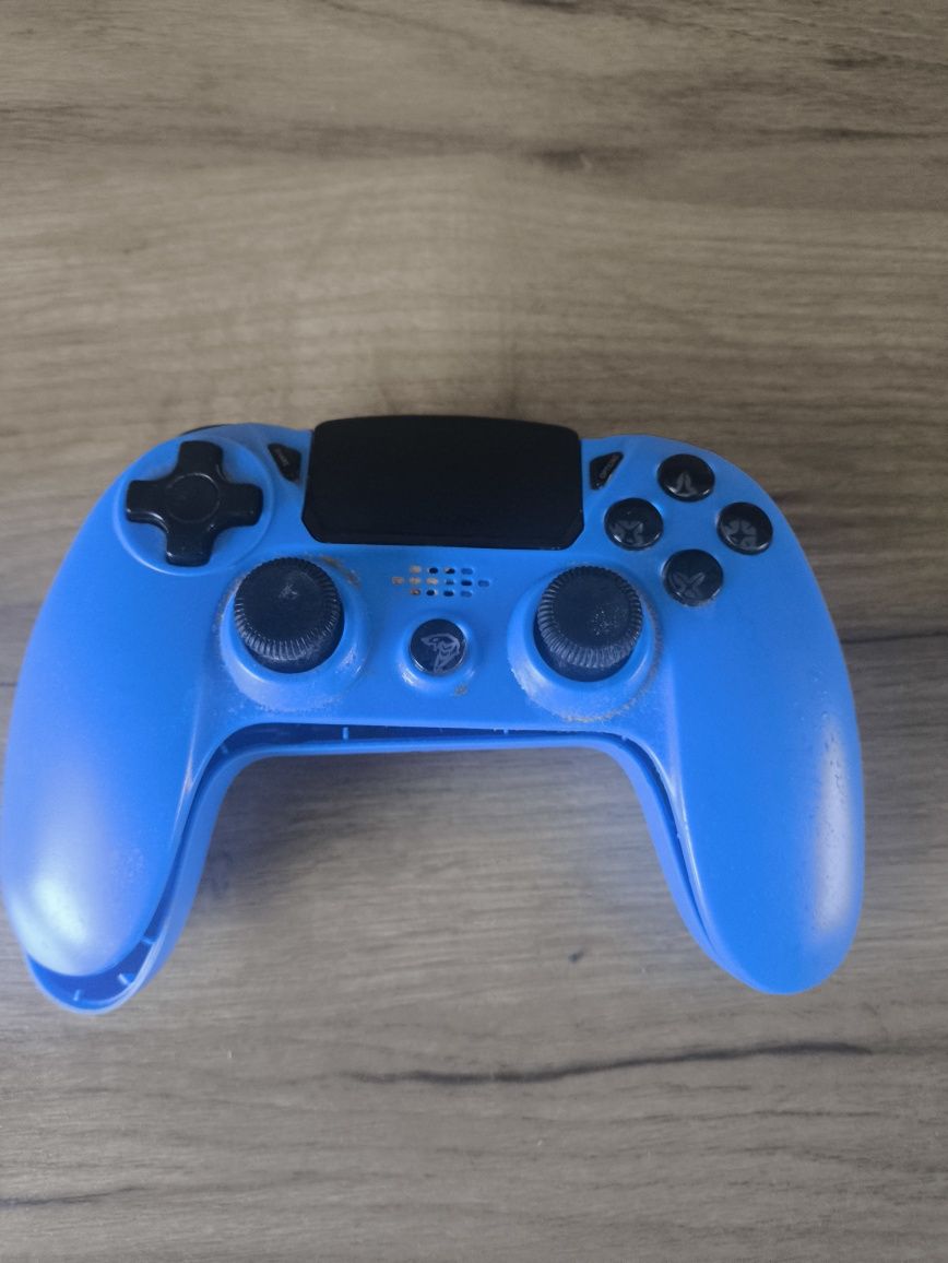 Pad ps 4 Cobra uszkodzony