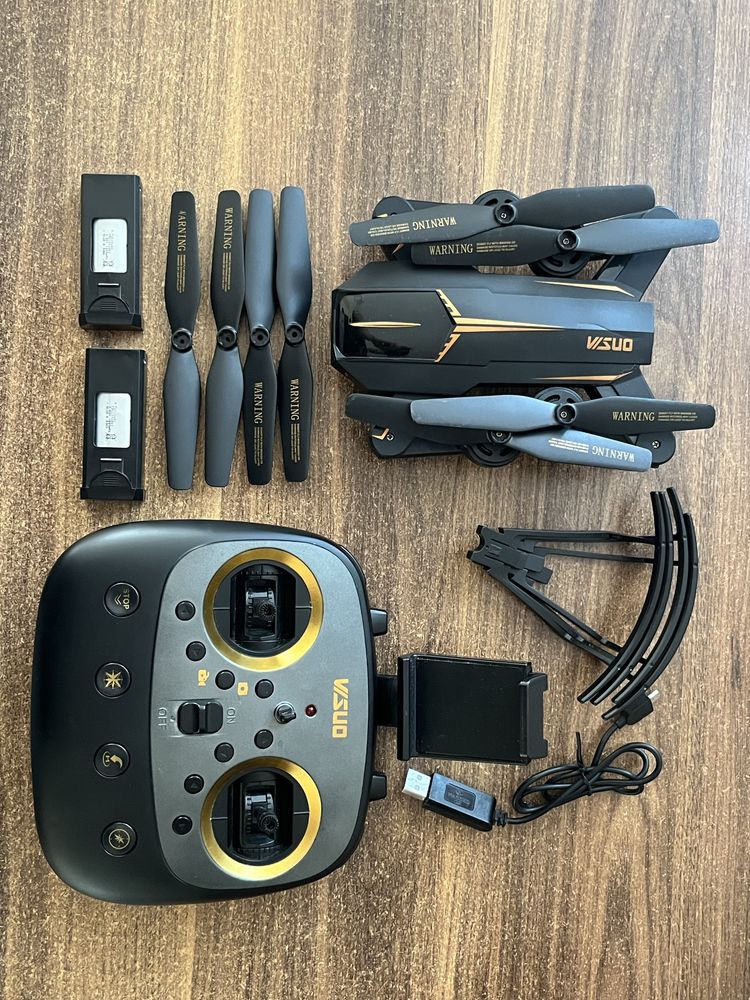 Квадрокоптер Visuo XS812