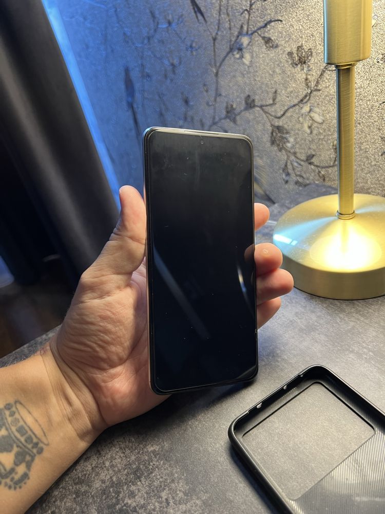 Realmi gt3 240w 16/1TB  топ флагман мощ !