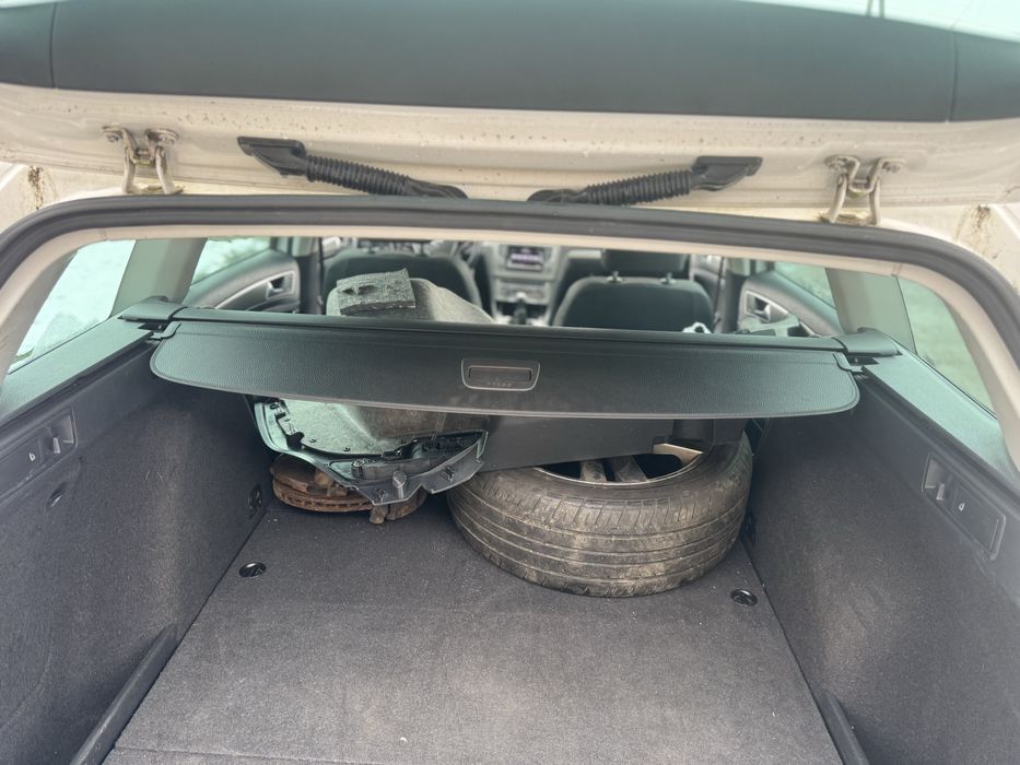 Шторка багажника Golf 7 ролета гольф 7 полка