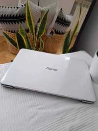 Laptop marki ASUS model X555L