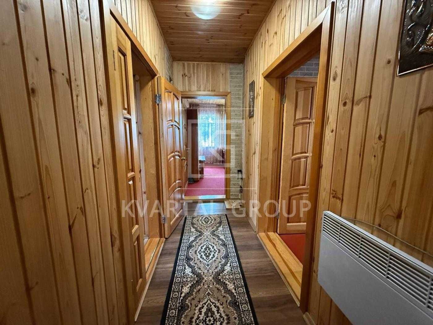 Продаю будинок з ремонтом у м. Малин, 71,3 м², 8 соток