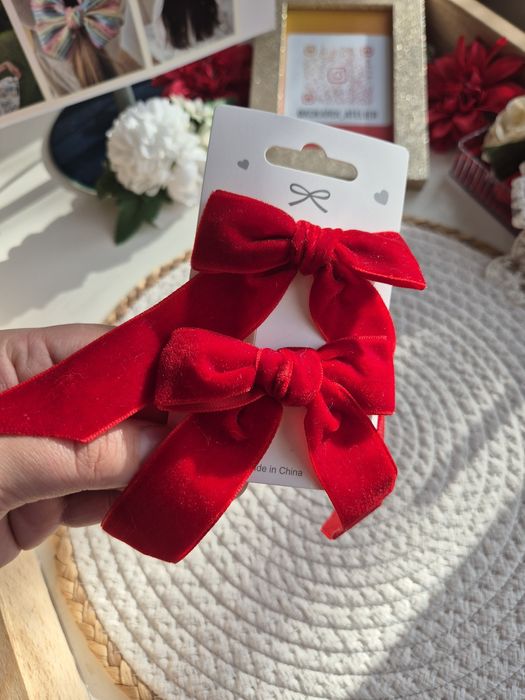 Welurowe aksamitna kokardki _ spinki czerwone z ogonkami