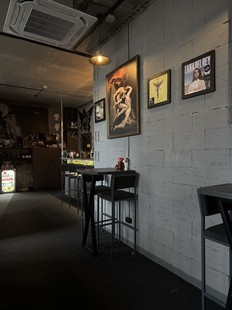 Продаж коктейль бару метро лівобережна Revival Bar