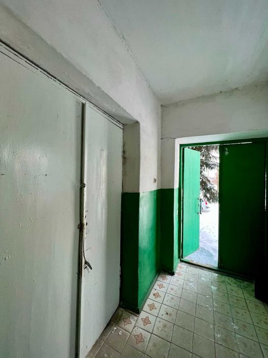 Продаж комерційного приміщення вільного призначення (смт.Березна)