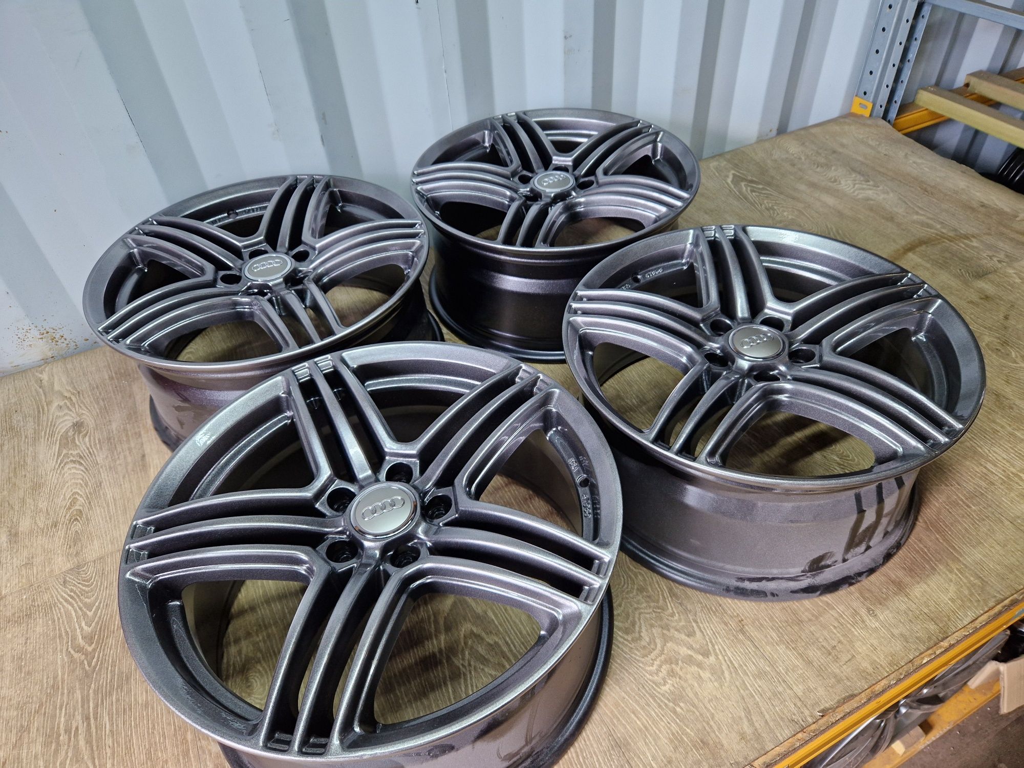 Felgi 18 audi a3 a4 Vw Golf touran passat 5x112 8j et45 os 66.6