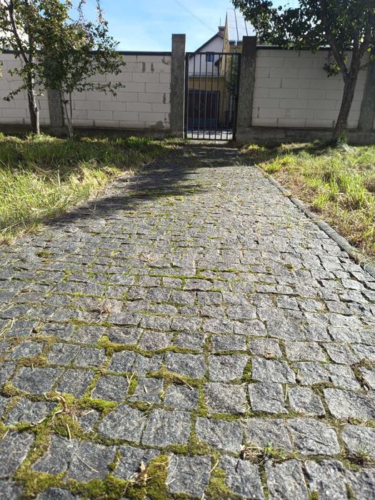 Продаж. 3 к, підвал, з власним садом. Центр. Куликівська. Власник