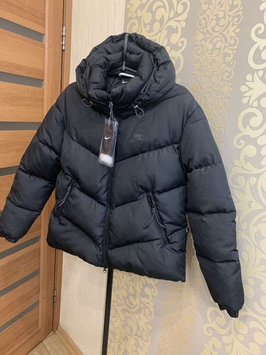 Пуховичек Nike Чорний Каппучино ,Молочный беж рост 134,140,146,152