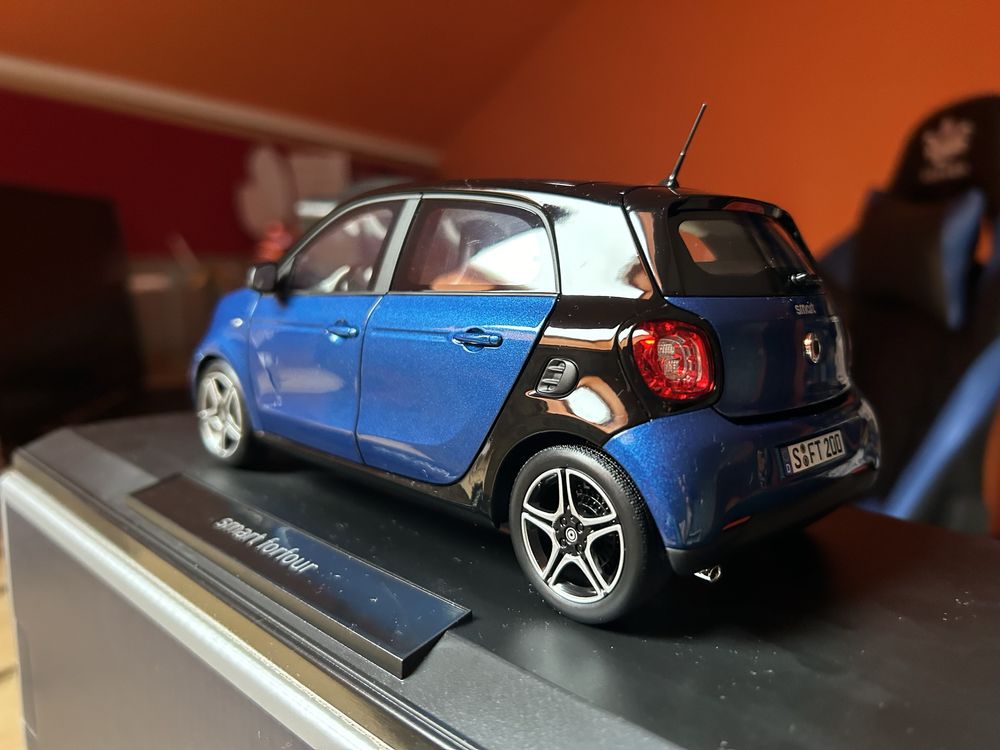 Nowy model Smart forfour 2020 1:18