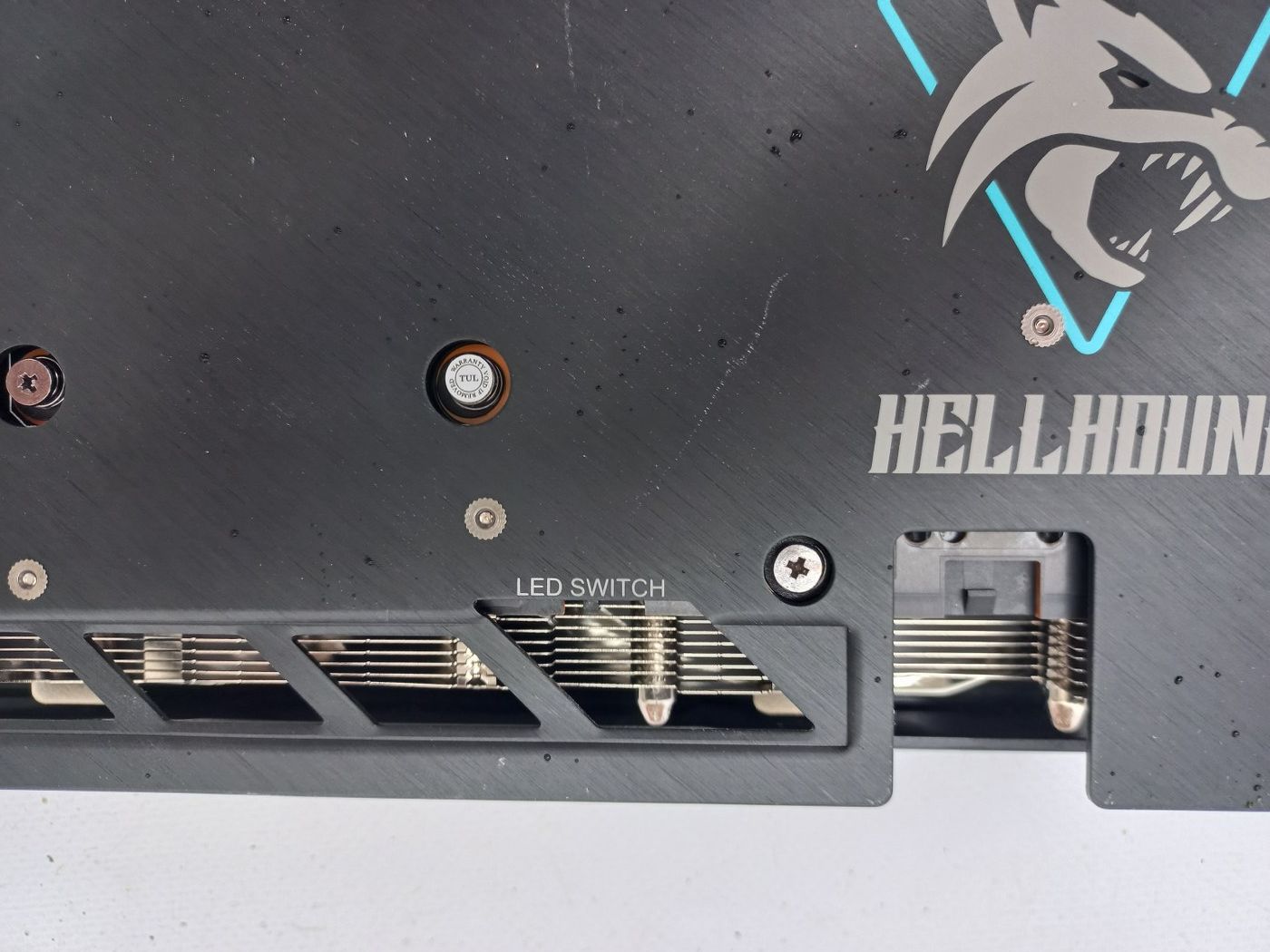 PowerColor RX 7600 8GB Hellhound OC