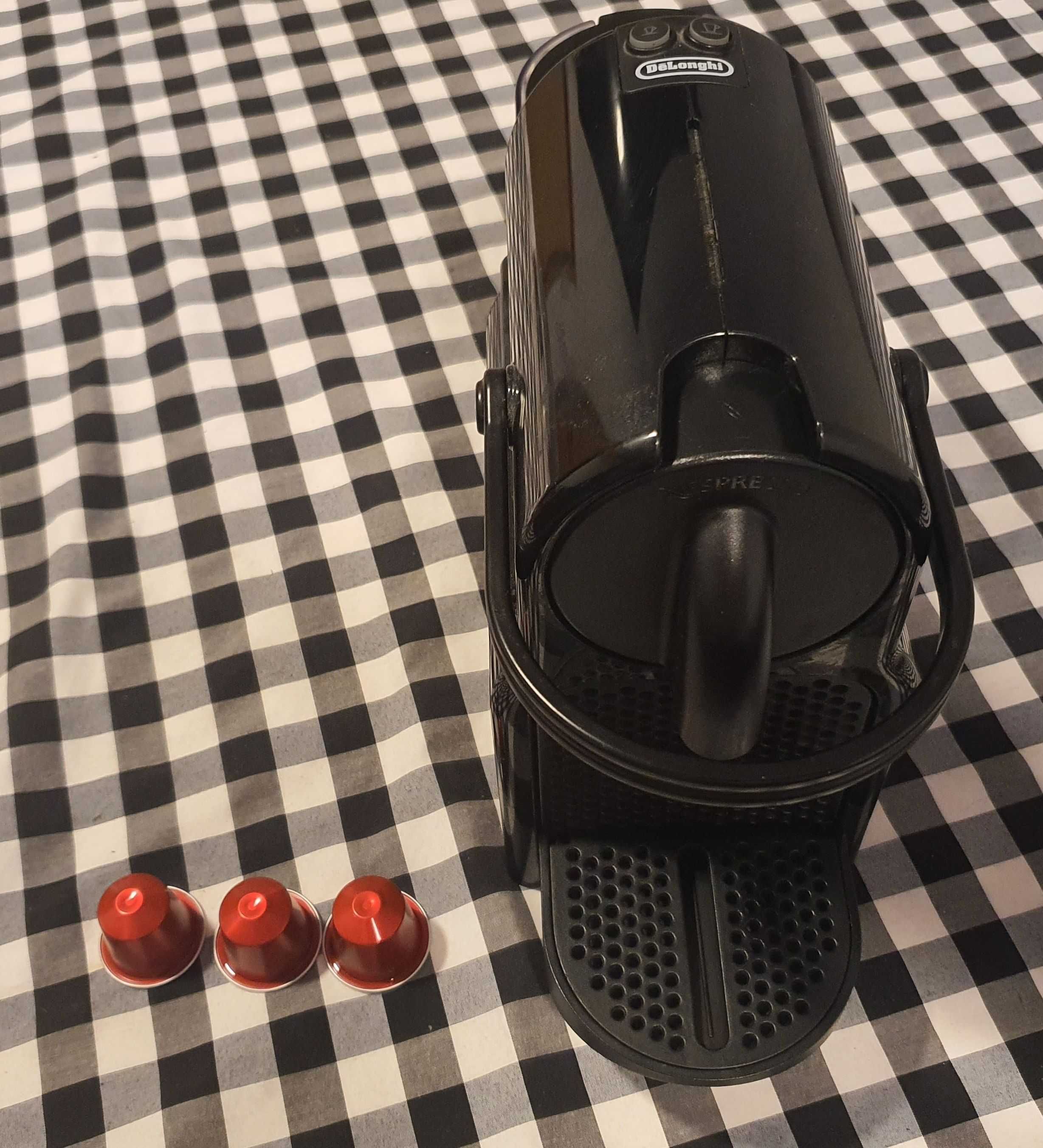Máquina Café Cápsulas Delonghi Nespresso Inissia EN80.B Preto - Porto