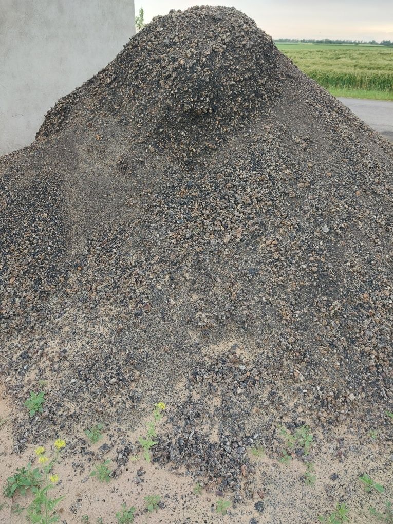 Kamien Kruszywo granit wapiene na plac