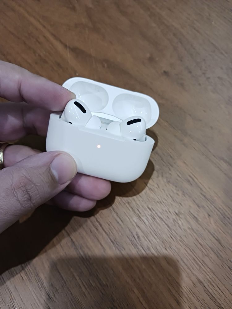 Air Pods - 1 Geração - Garantia até Outubro de 2024