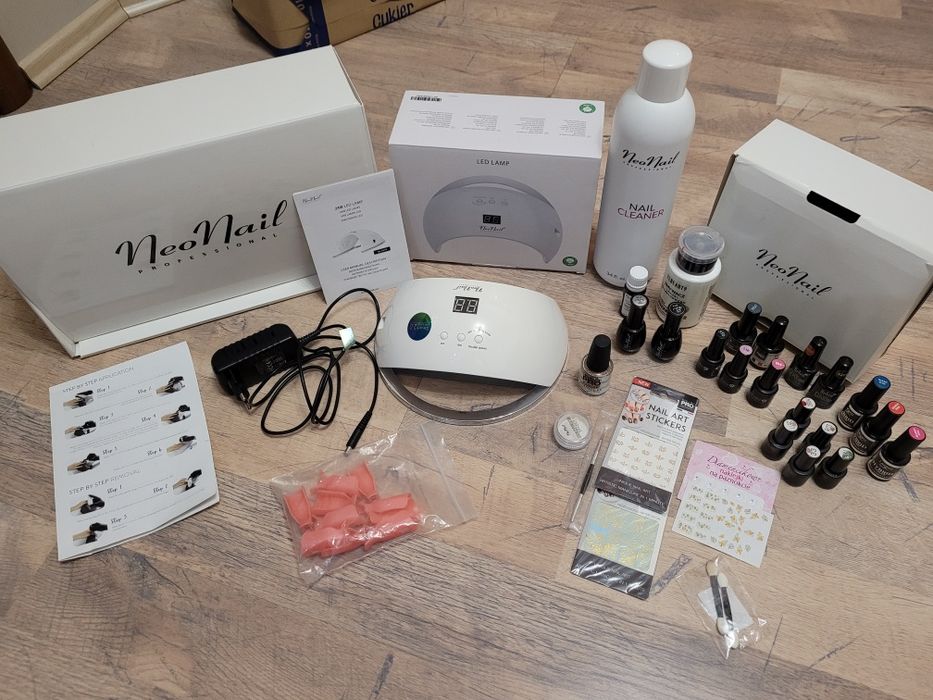 Lampa UV z zestawem do hybryd