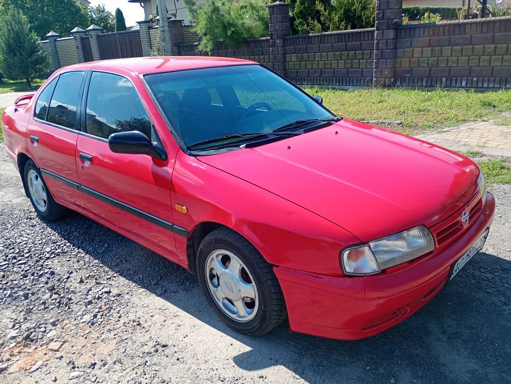 Nissan Primera p10