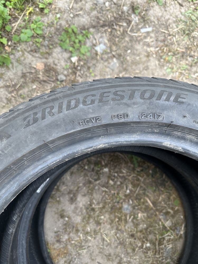 Пара шин Brigestone 215/50 R18, непоганий стан,2017 рік, з Європи