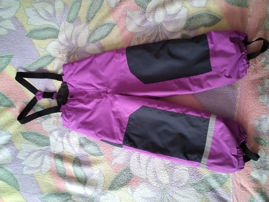 Зимний комбинезон для девочки