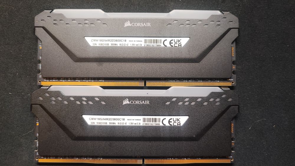 Pamięć RAM Corsair 16GB(2x8GB) 3600MHz CL18 Vengeance RGB Pro REZERWAC