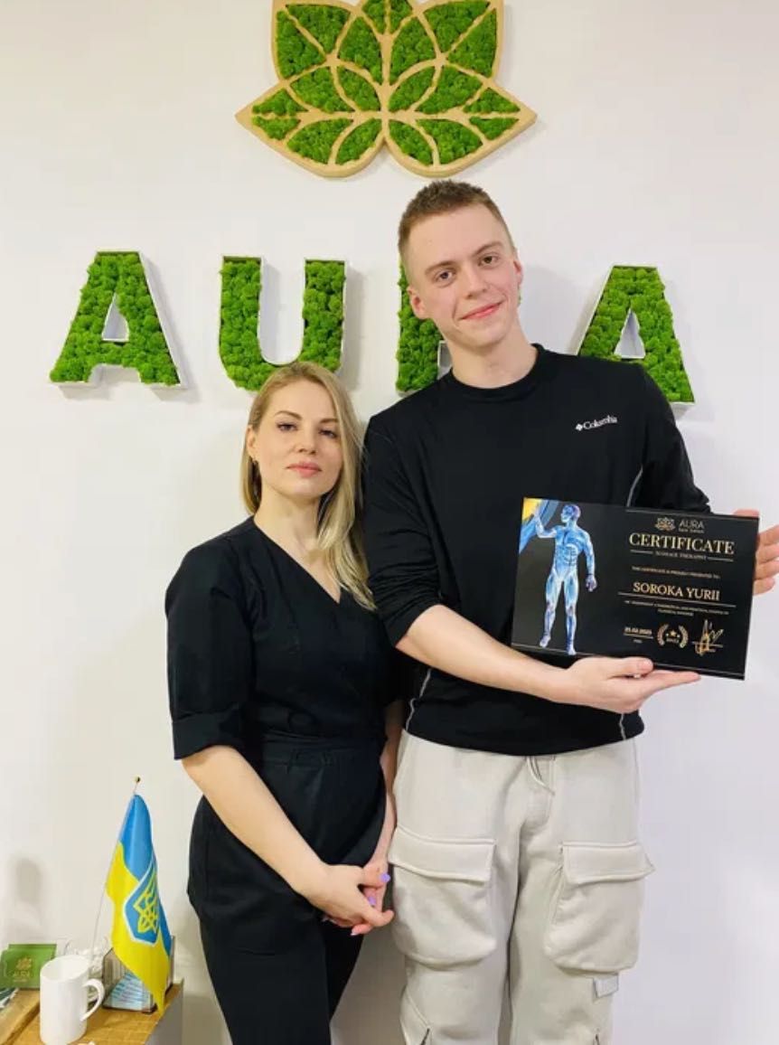 Курсы массажа центр Киева / школа массажа Aura Spa