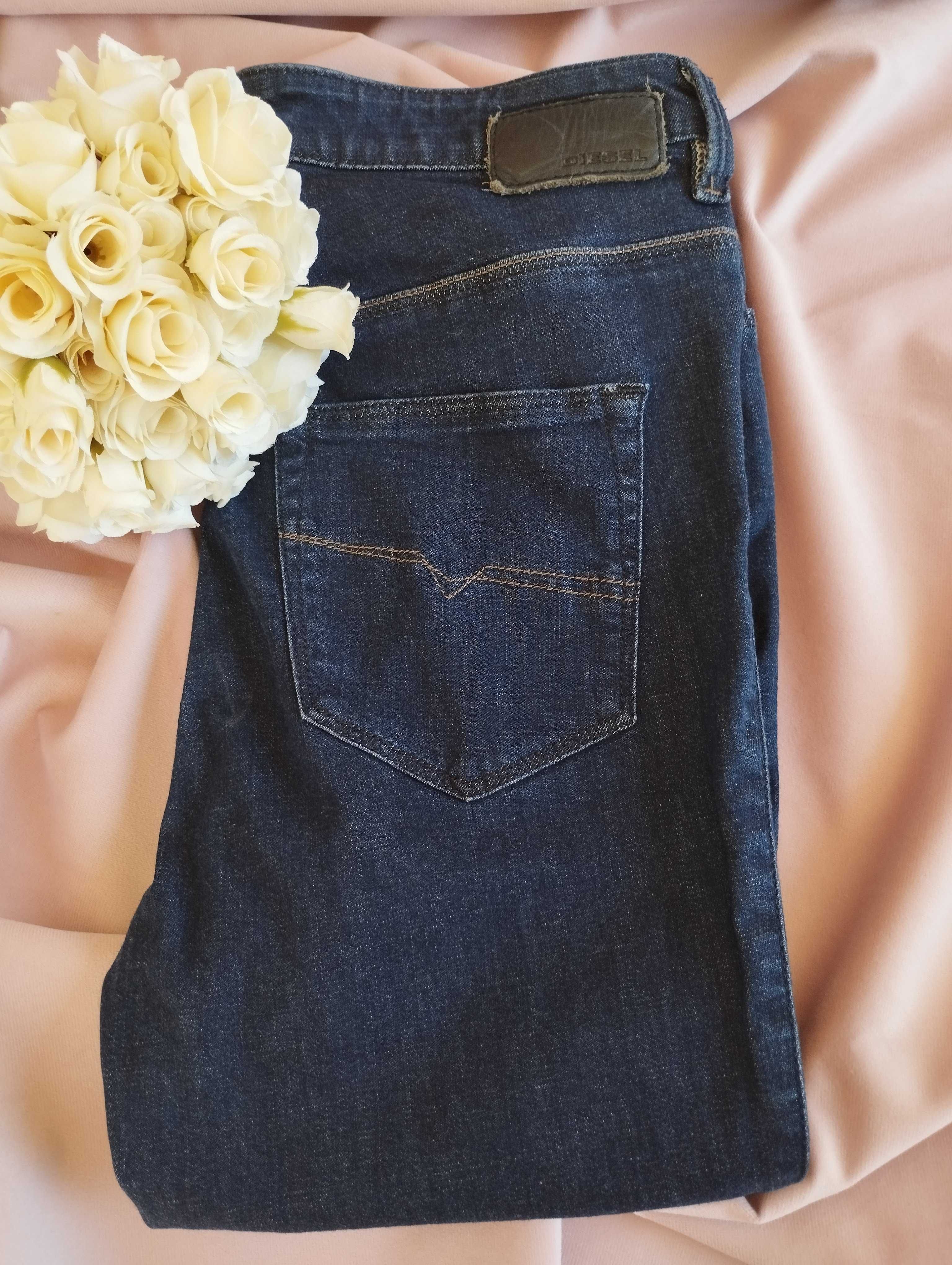 Diesel damskie jeansy Rozmiar W28 L32 granatowe rurki Slim elastan