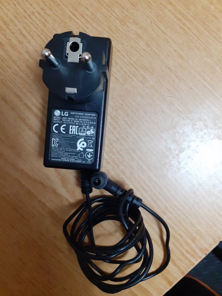 Монитор LG 22mp65hq-p
