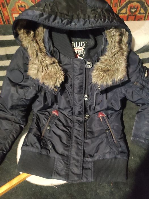 Продам женскую курточку, дублёнку.