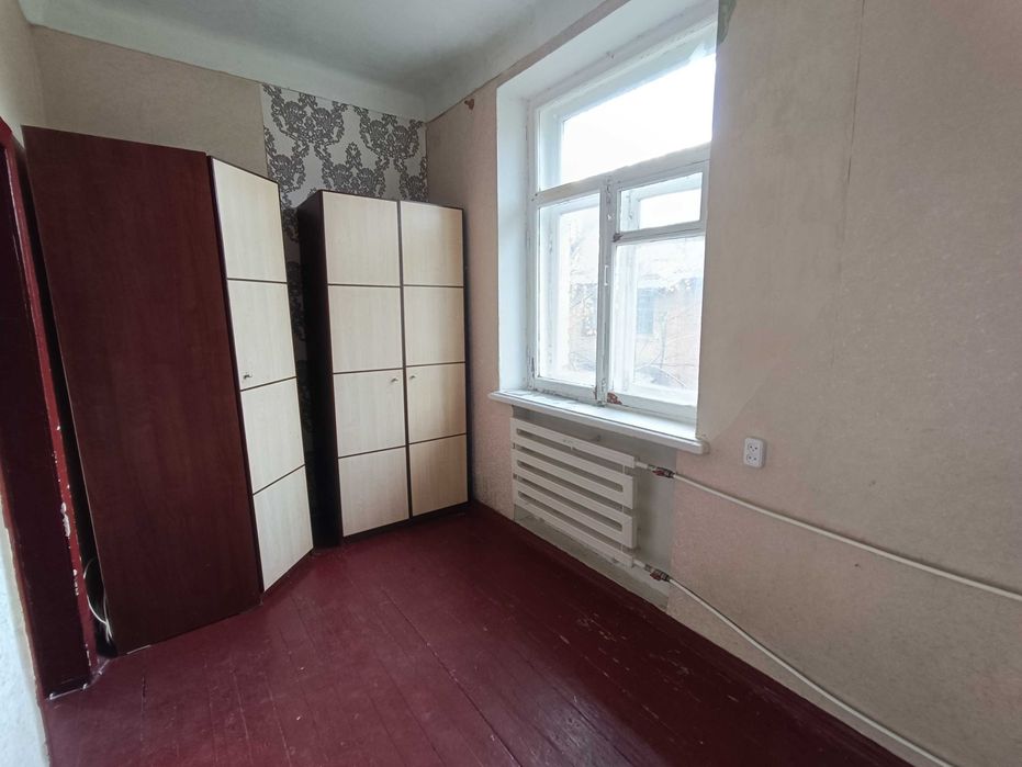 Продам квартиру під ваш ремонт на 12 кварталі/ Краснопільська