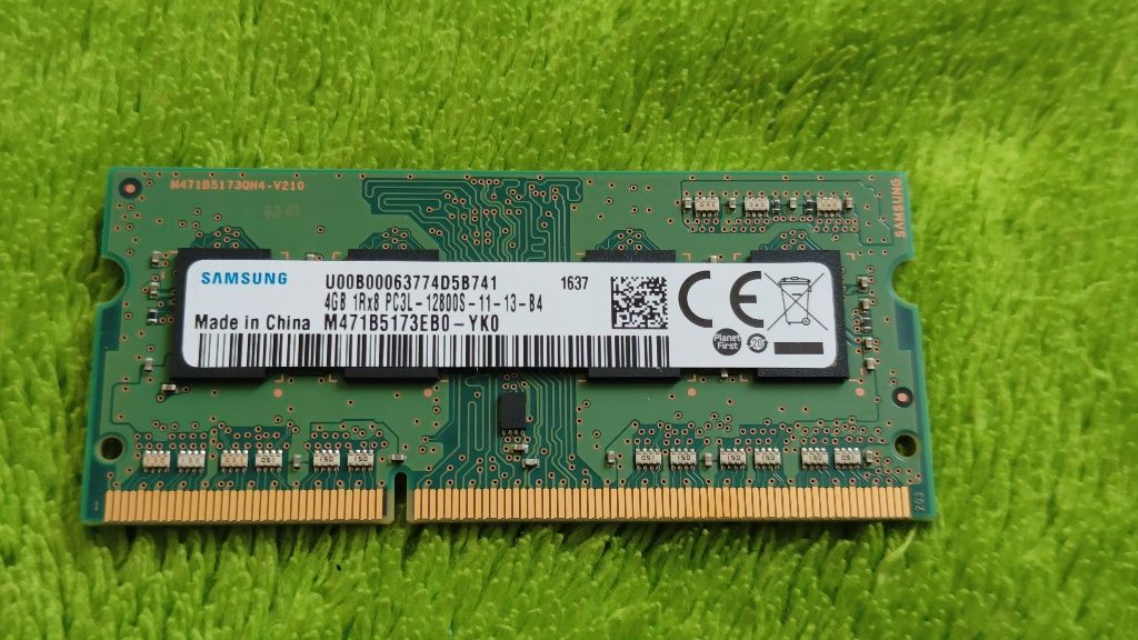 Планка оперативної пам'яті для ноутбука на 4 ГБ DDR3L