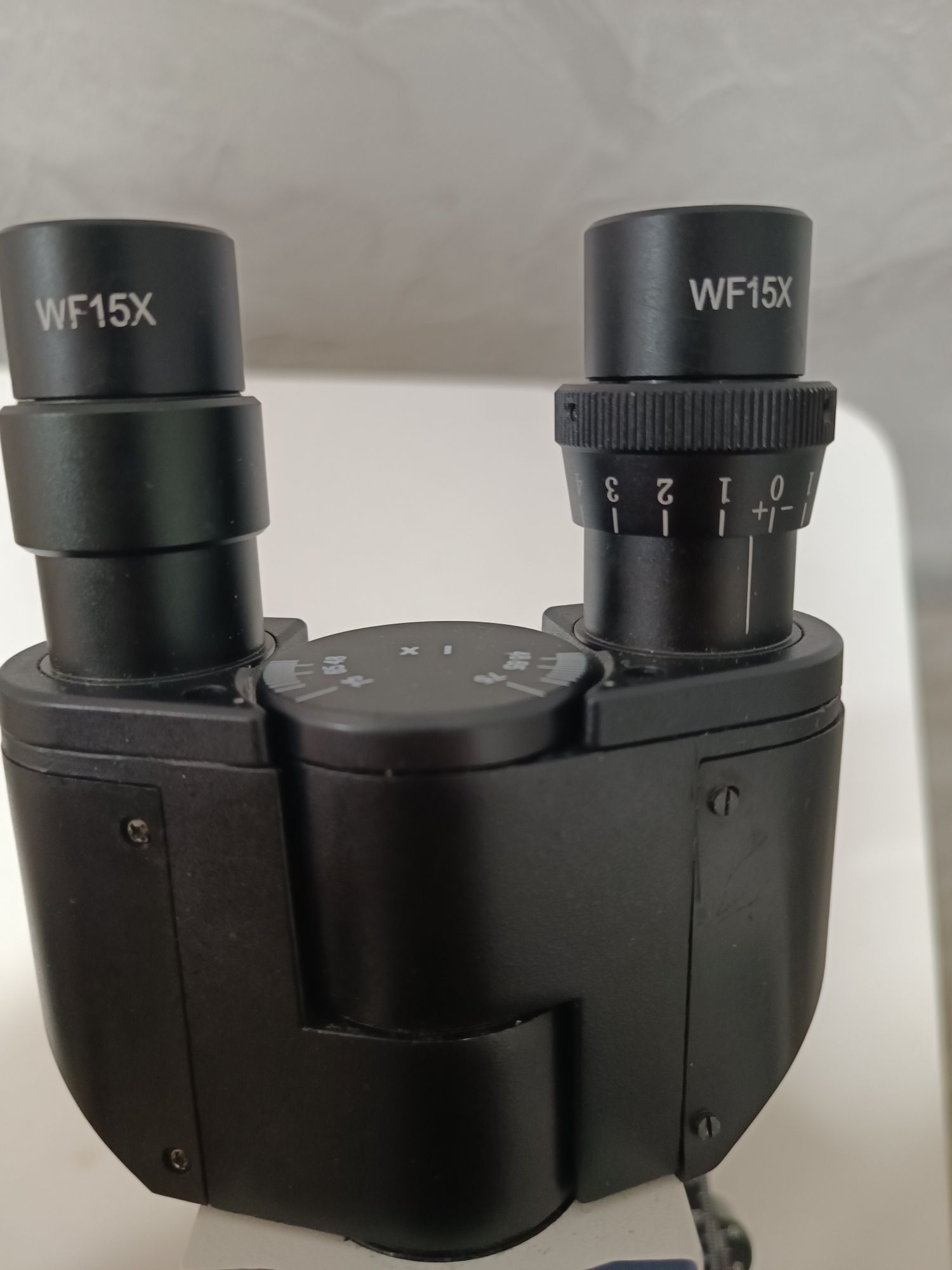 Мікроскоп бінокулярний AmScope B120