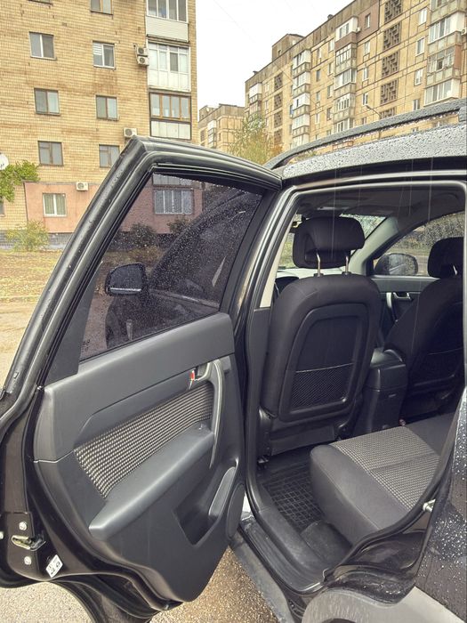 Chevrolet Captiva black c100