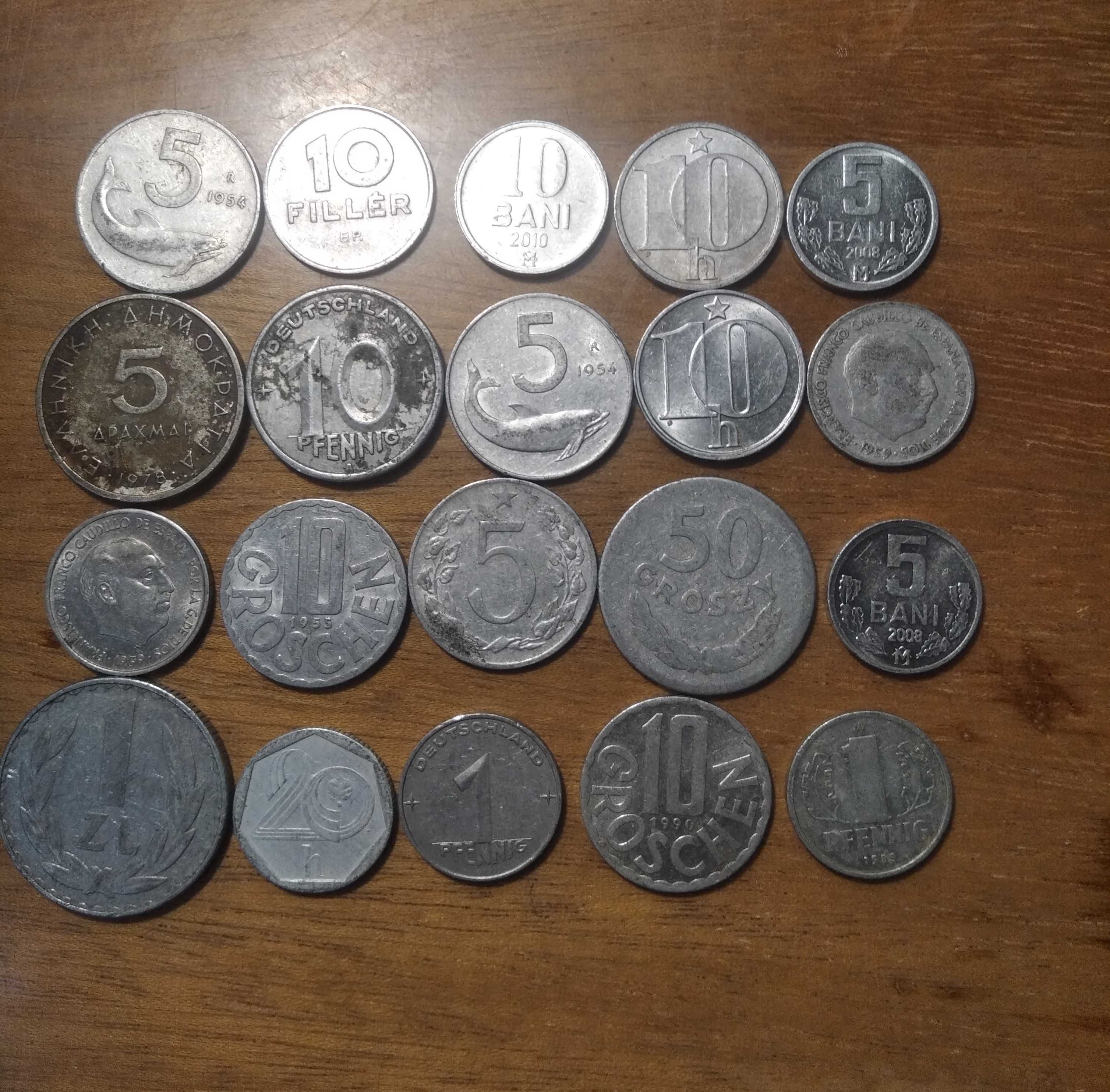Иностранные монеты.