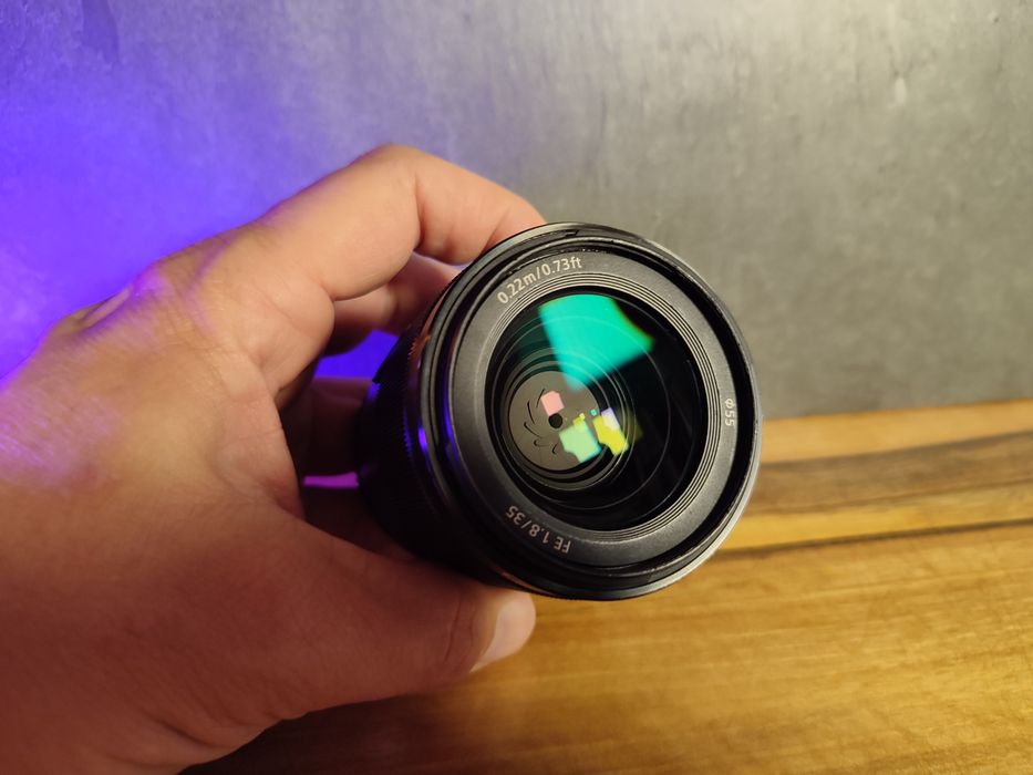 Об'єктив Sony FE 35 mm f/1.8 SEL35F18F