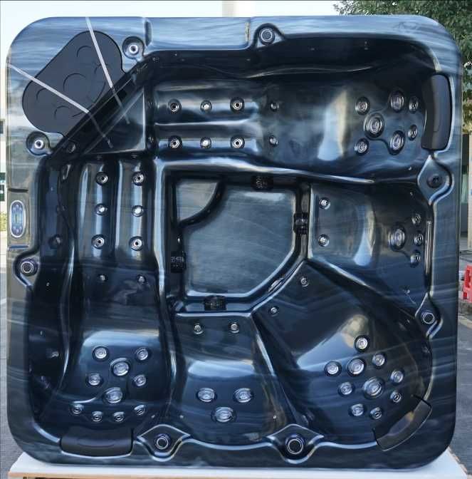 Całoroczna wanna spa , jacuzzi ogrodowe , balia , bania , Balboa - USA