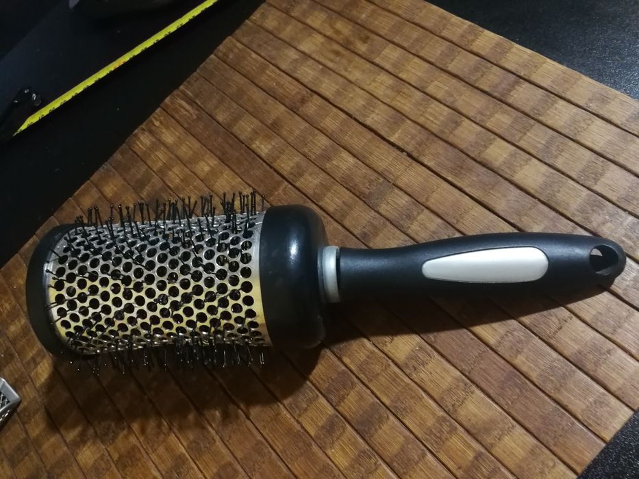 Браш расчёска Эйвон