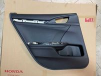 Honda Civic X 2017- sedan 4d - boczek tapicerka drzwi lewy tył SKÓRA