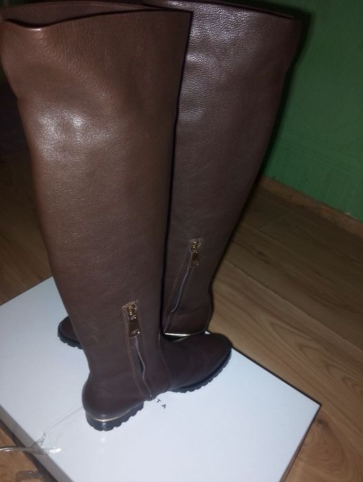 Чобіткі -ботфорди жіночі , 36 розмір.