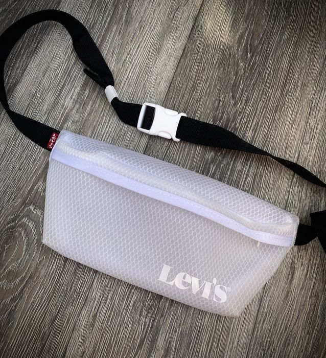 Бананка LEVIS Originals